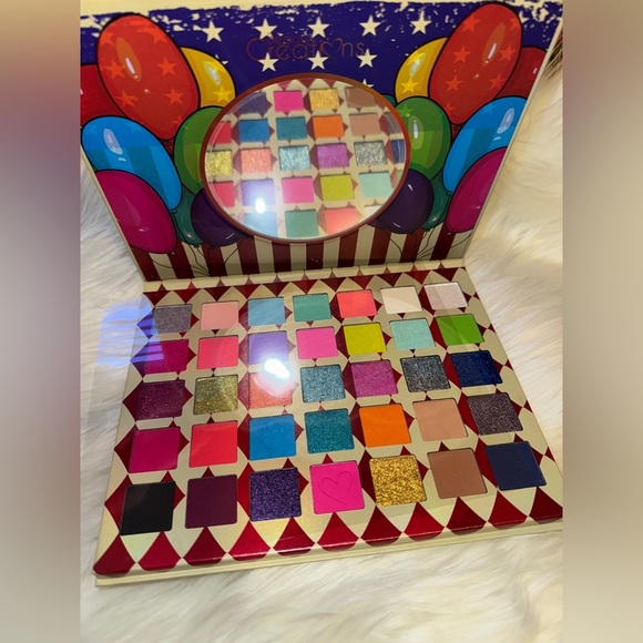 New - Beauty Creation-  Remi Circus Clown- Eyeshadow Palette - Picture 3 of 4